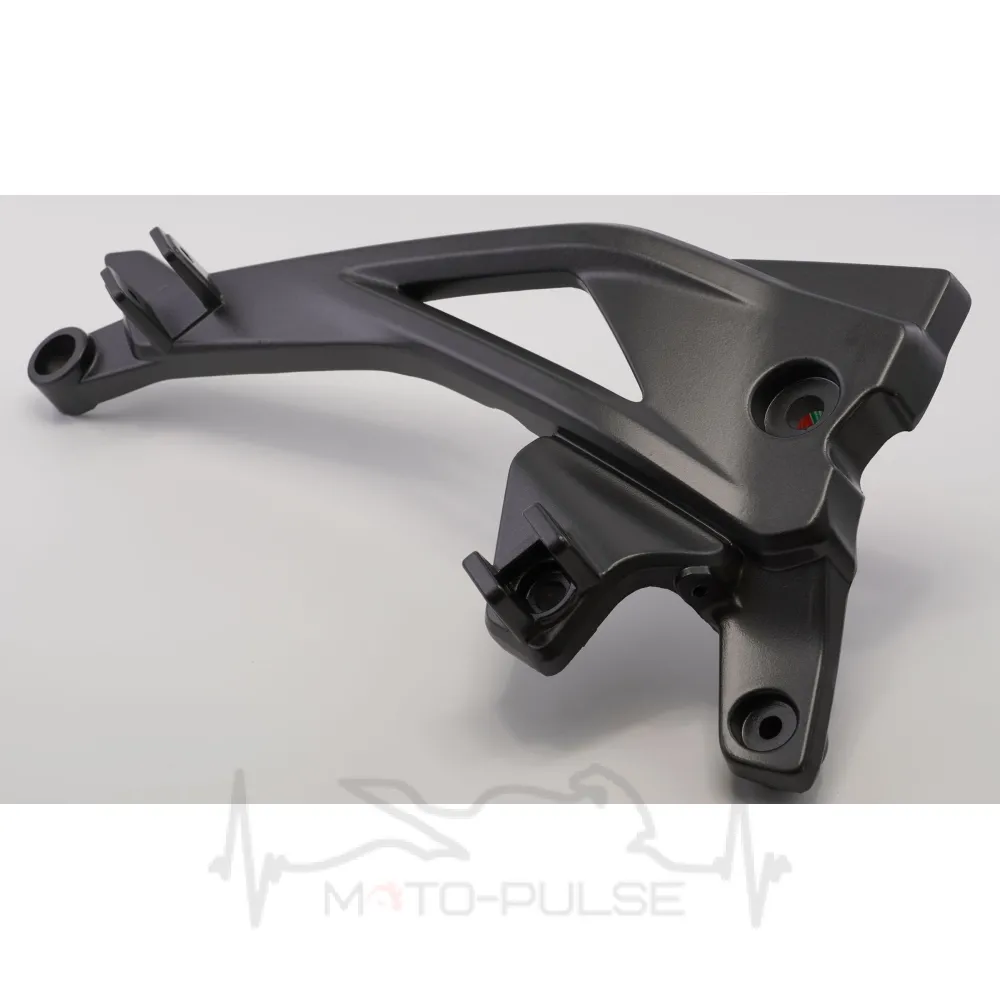 Кронштейн подножки правый Bajaj Pulsar 180 56DJ3Y1Y