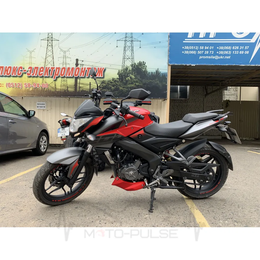 Bajaj NS 200 Red 2018