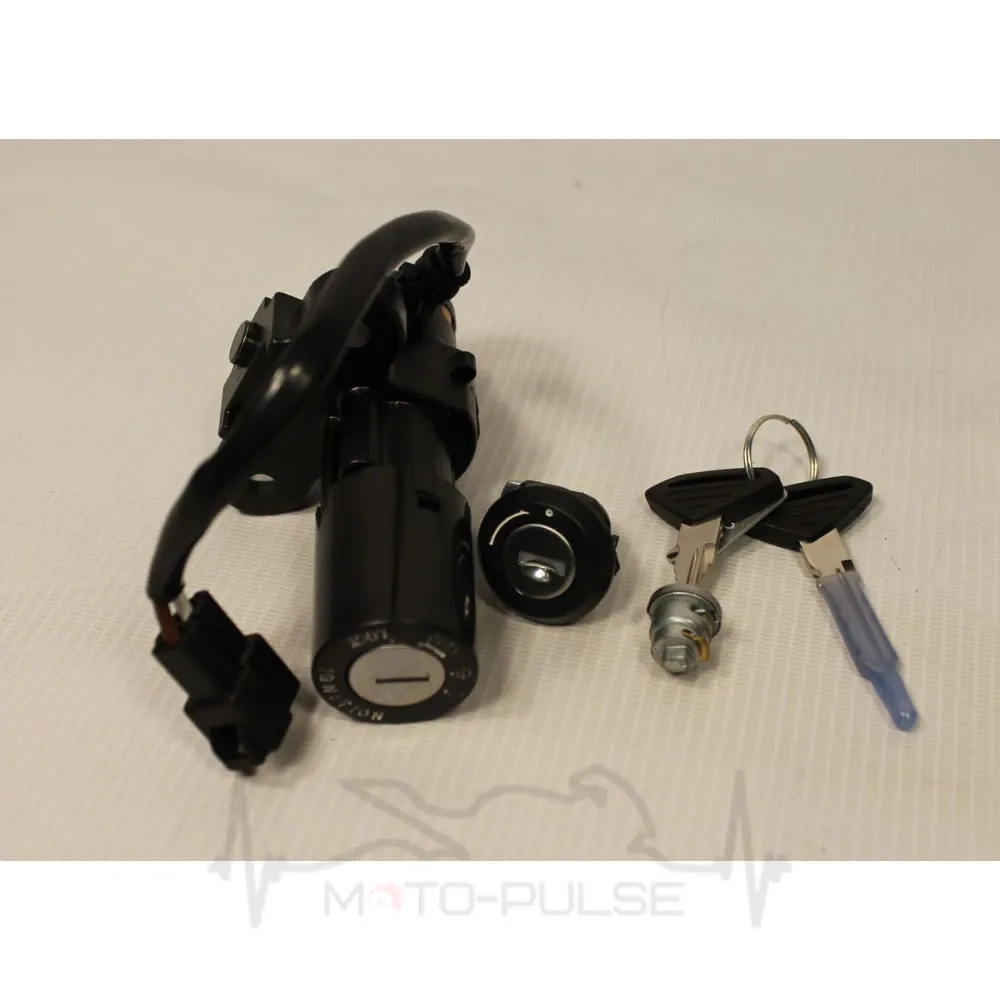 Комплект замков 3 в 1  Bajaj  Boxer PF232605